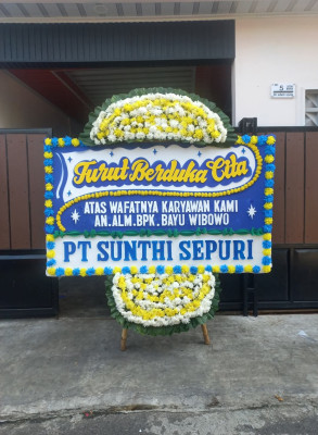 Papan Bunga Duka di Purabaya