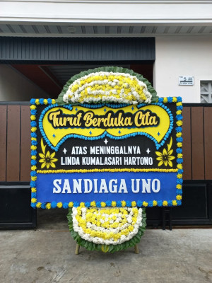 Papan Bunga Duka di Purabaya